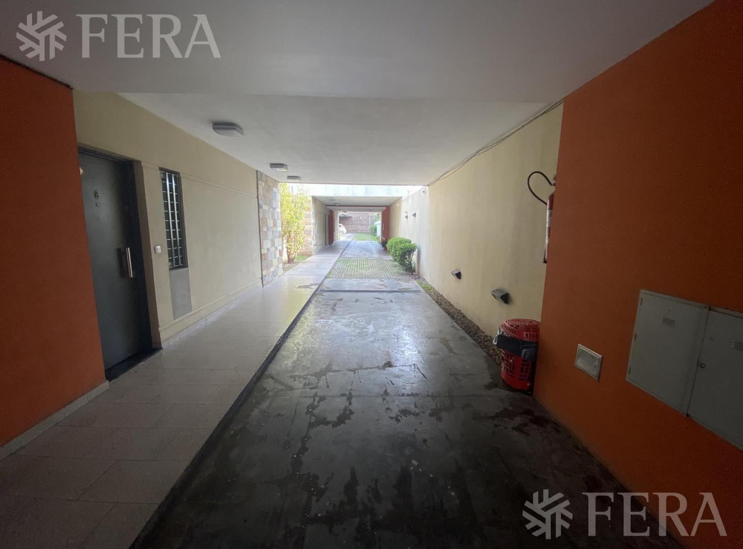 Venta departamento 2 ambientes con cochera en Sarandi