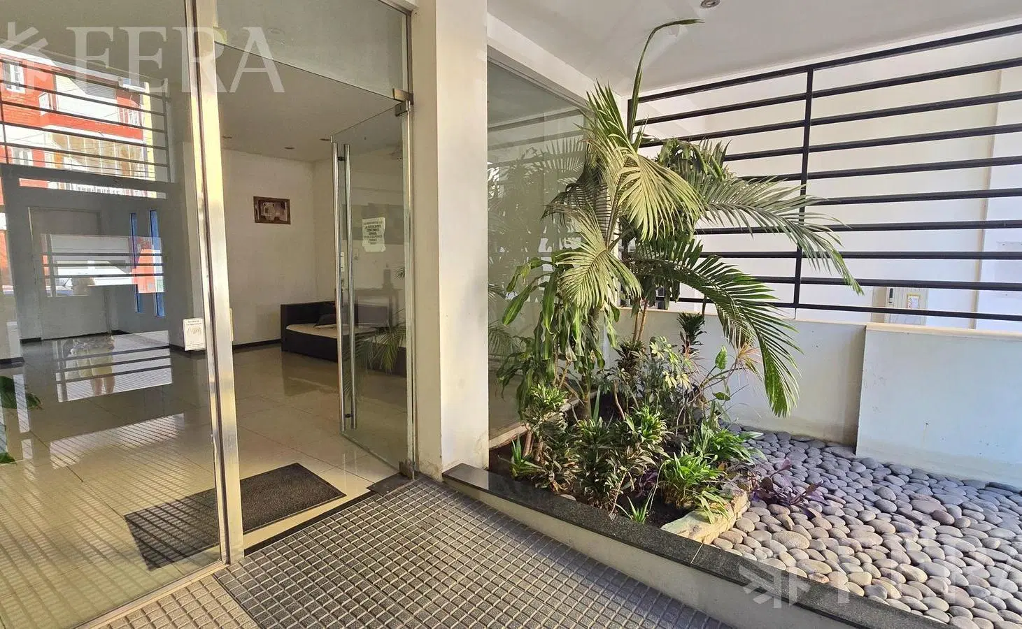Venta Departamento 2 ambientes con balcón en Wilde 5