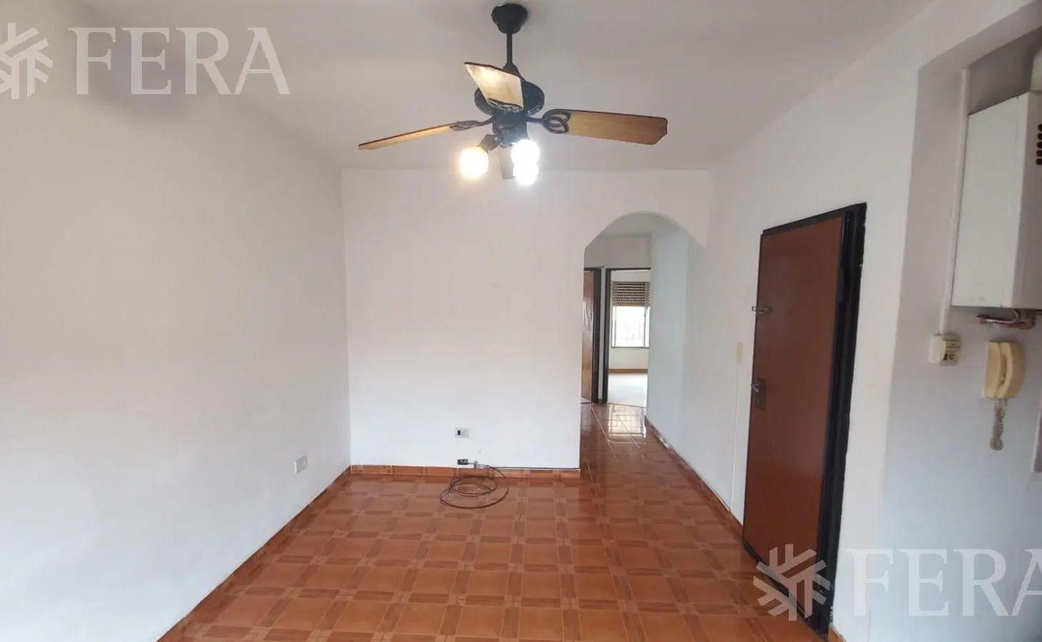 Alquiler de departamento de 3 ambientes con balcon en Villa dominico 2