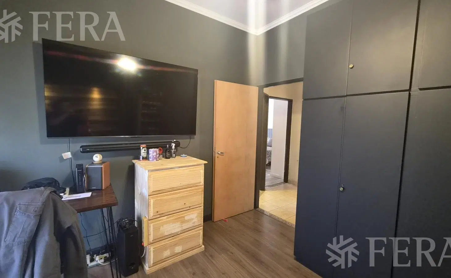 Venta casa 6 ambientes con cochera en Wilde 3