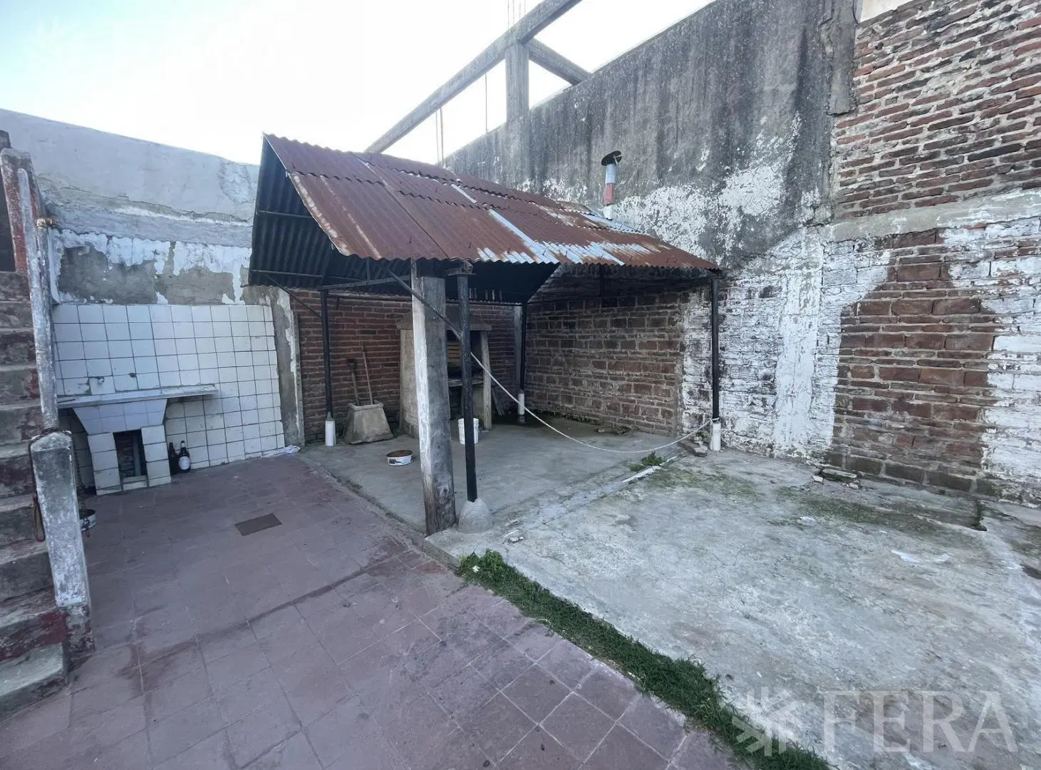 Venta casa 3 ambientes con cochera en Villa Dominico 8