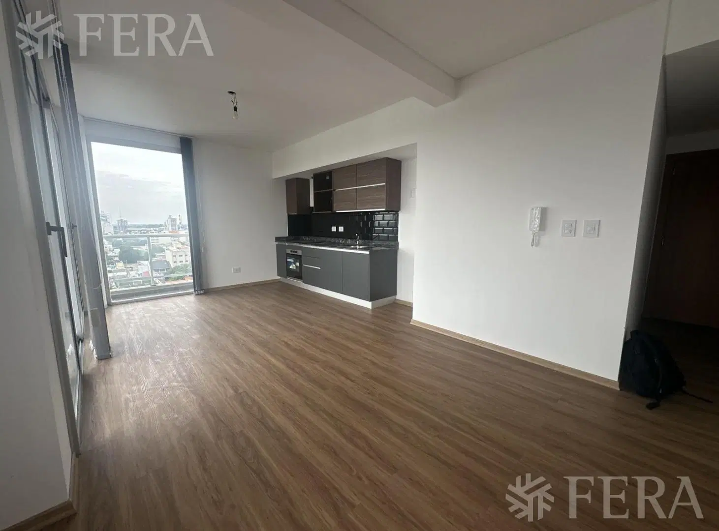 Venta departamento 2 ambientes a estrenar con balcón en Berazategui 3