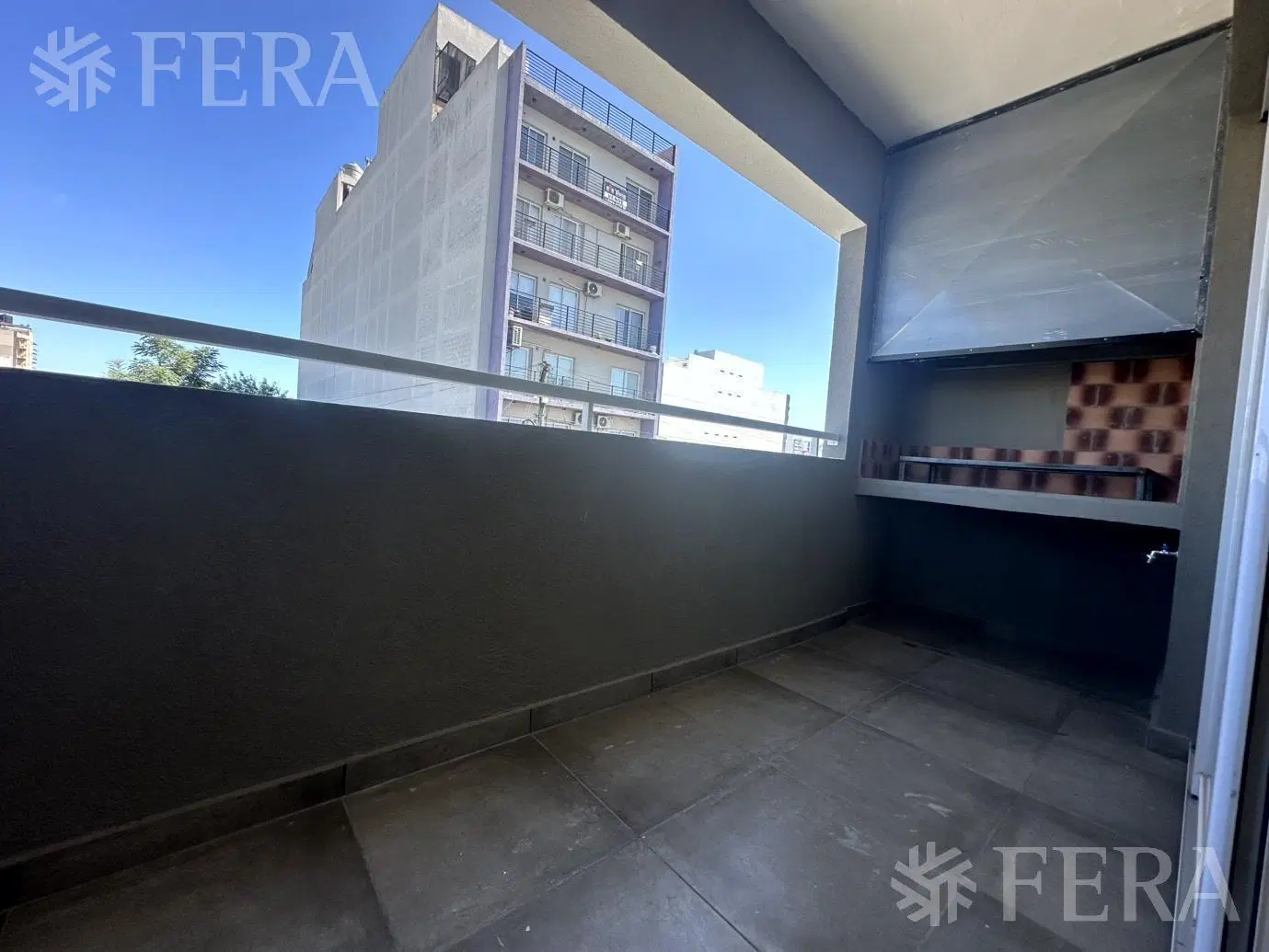 Venta departamento 3 ambientes con balcón en Wilde 8