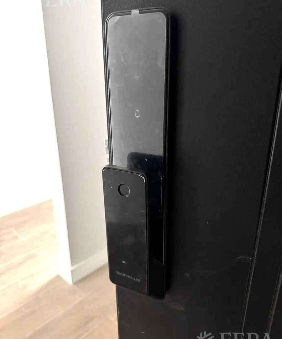 Venta Departamento 4 ambientes con dependencia, balcón y 2 cocheras en Palermo 3