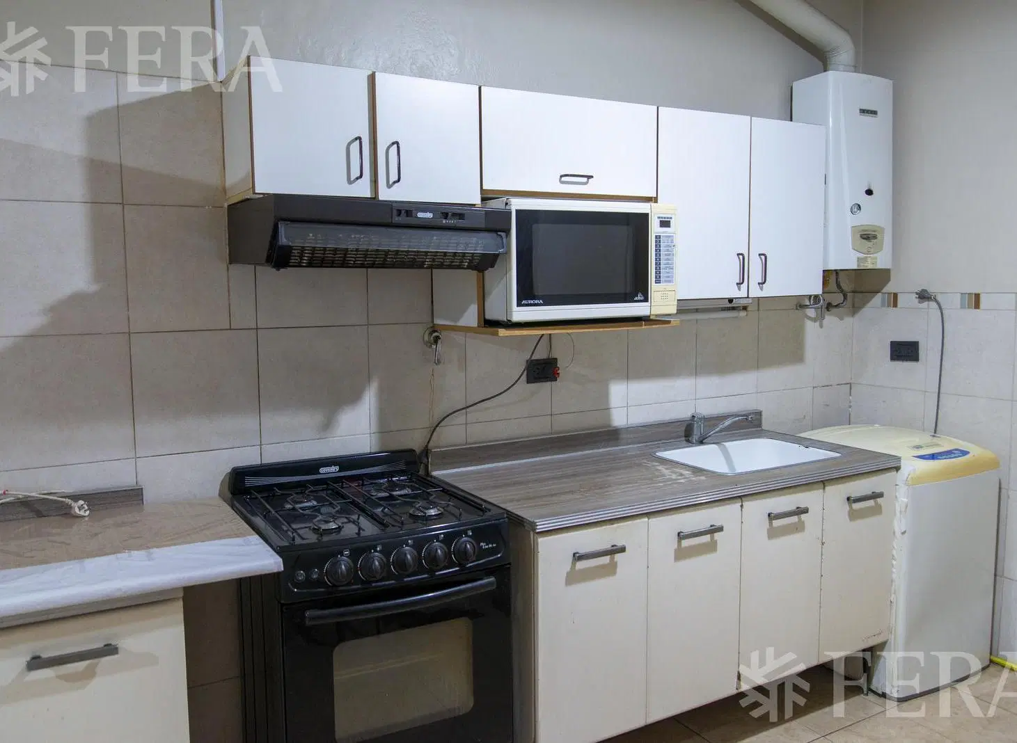 Venta PH 2 ambientes con patio en Sarandi 5
