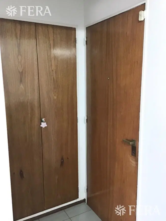 Venta de departamento de 2 ambientes con balcón en Quilmes 3