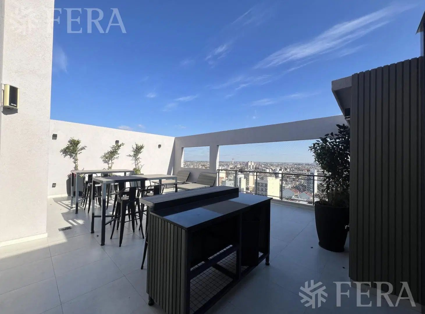 Venta departamento 1 ambiente con balcón en Wilde 2