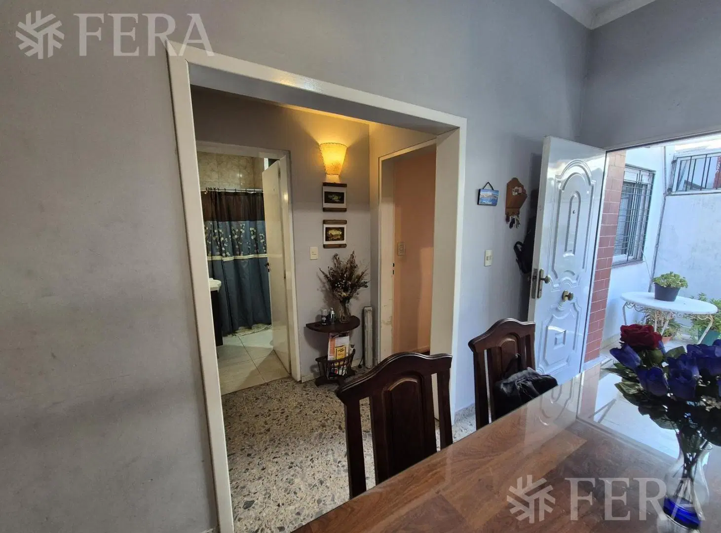 Venta PH 5 ambientes con terraza y parrilla en Sarandi 8