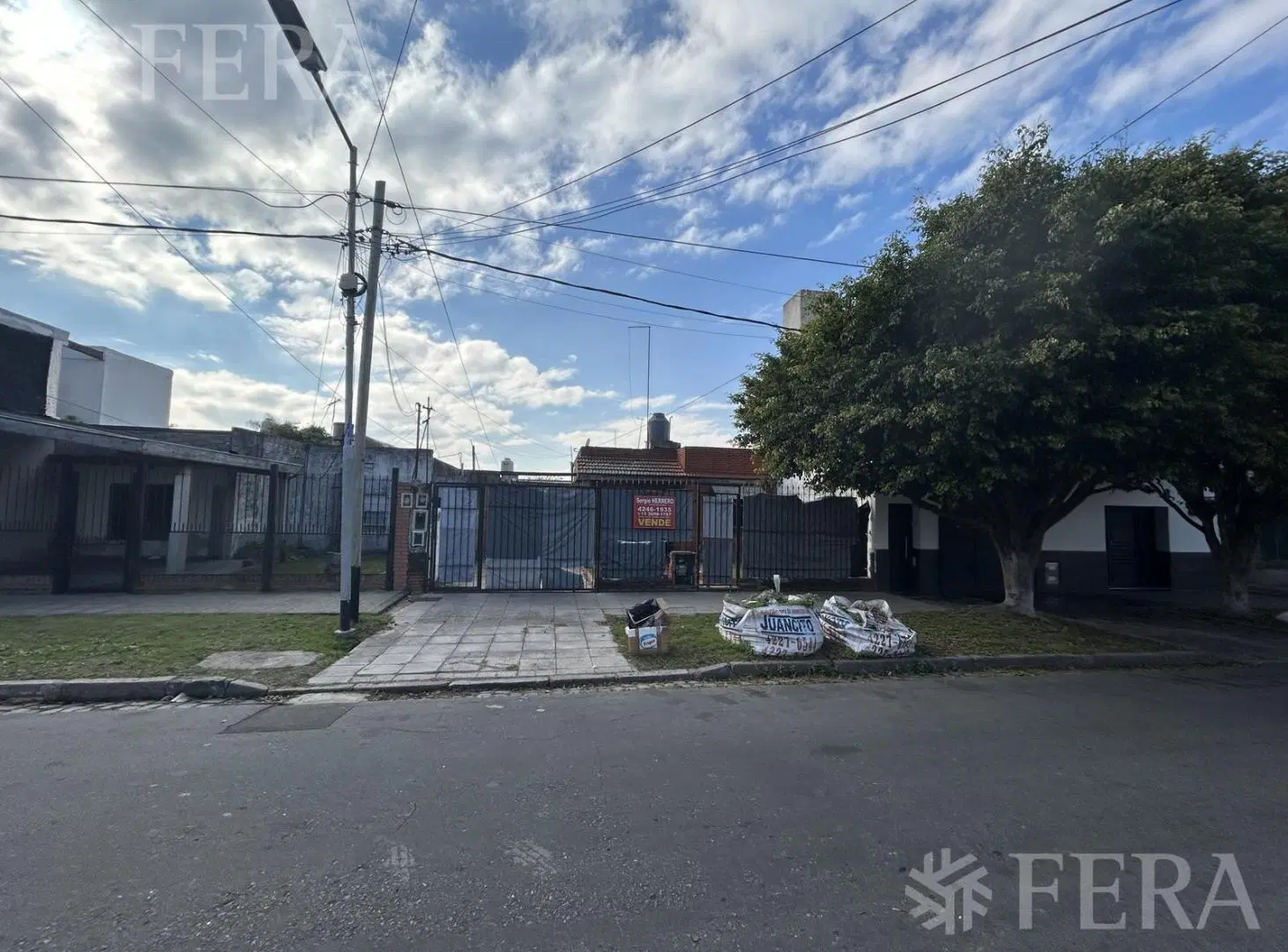 Venta Casa de 3 ambientes con patio en Villa Dominico 8