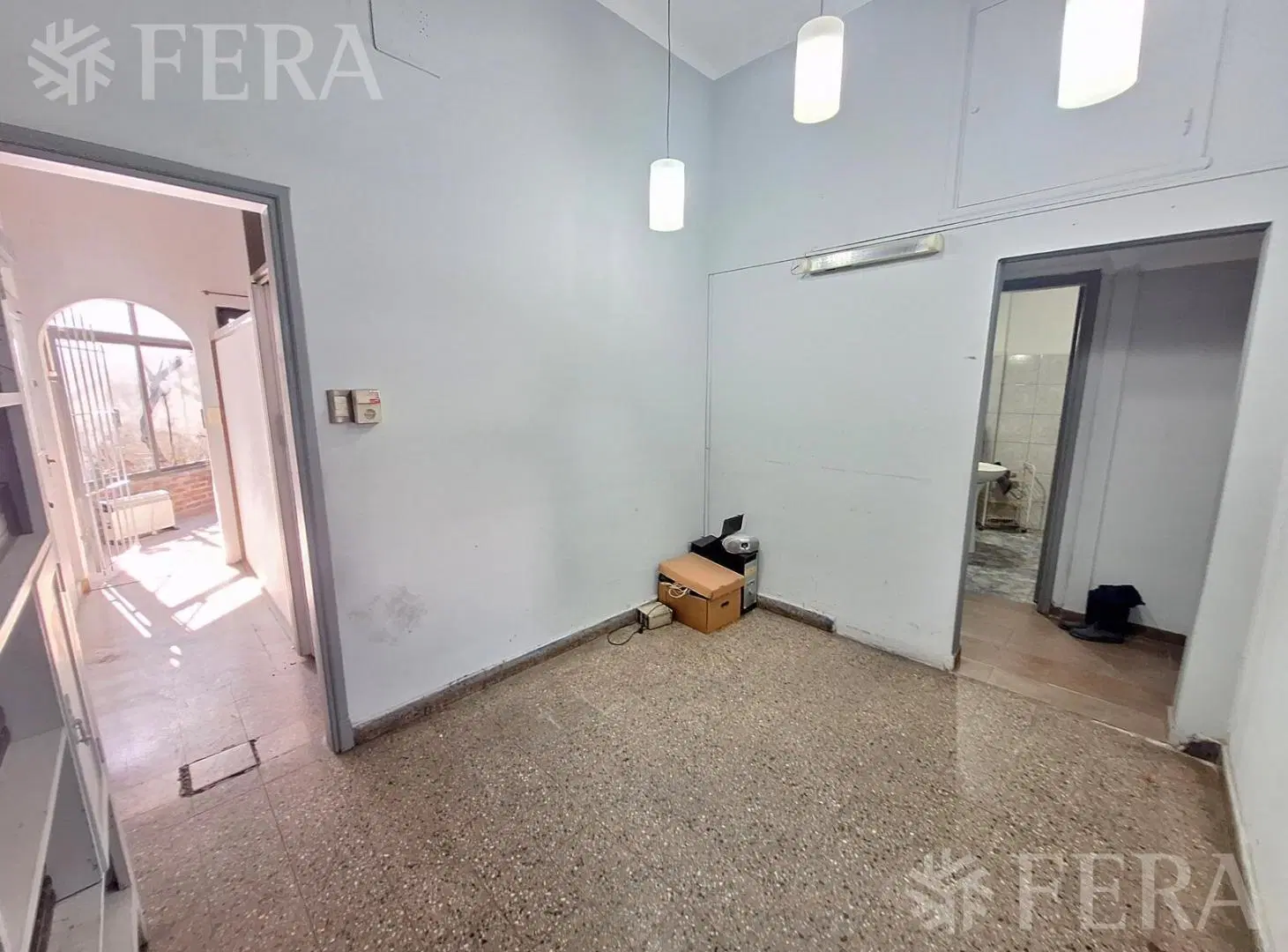 Venta local en Villa Domínico 3