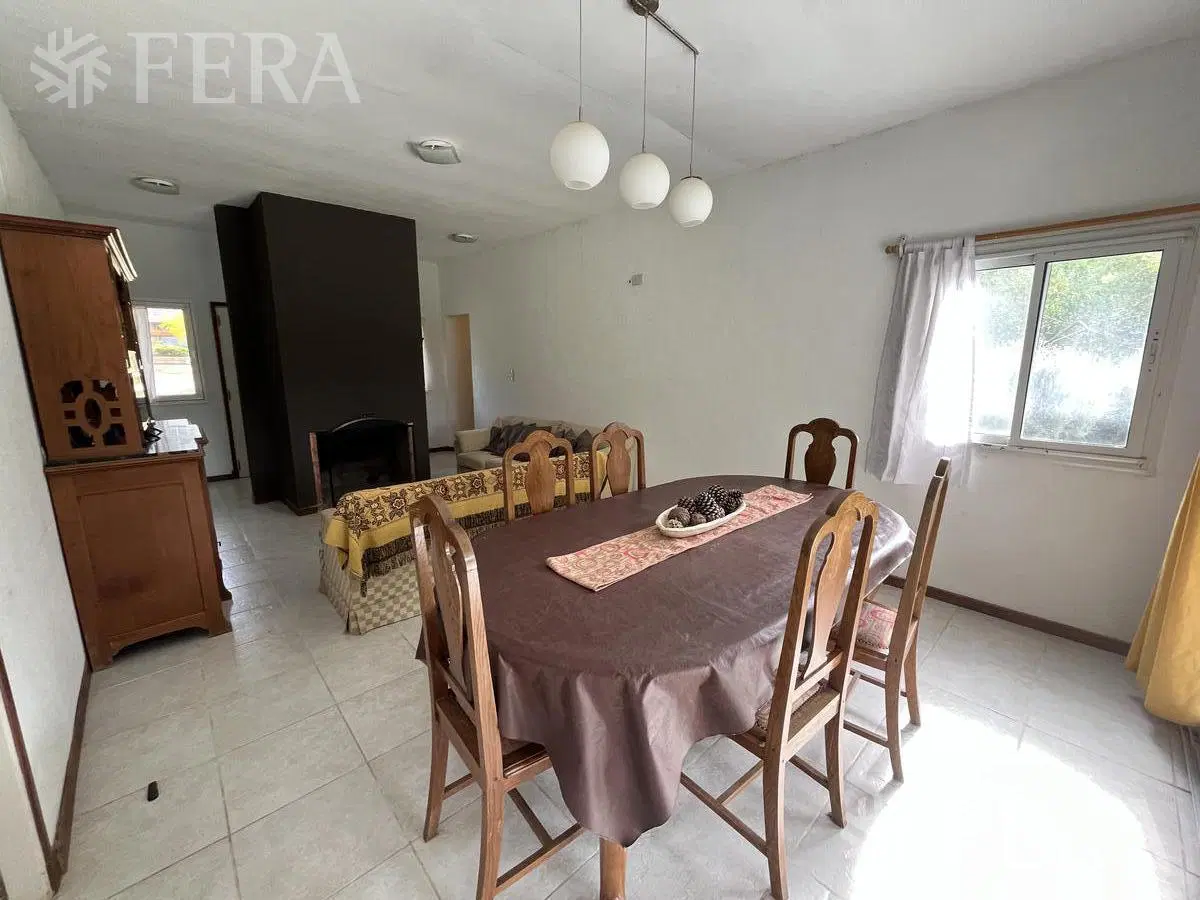 Casa de 4 ambientes con galería y fondo libre en Barrio Senderos II 4
