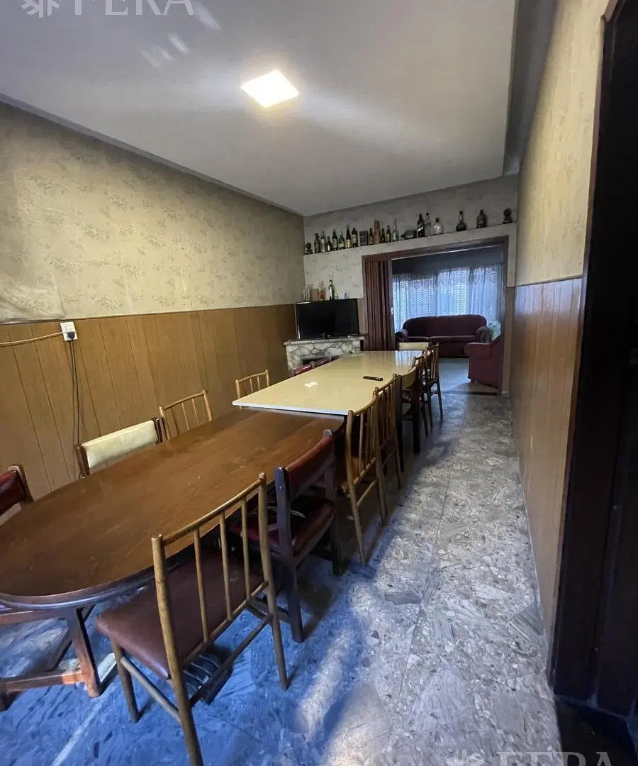 Venta casa 5 ambientes con cochera en Wilde 2