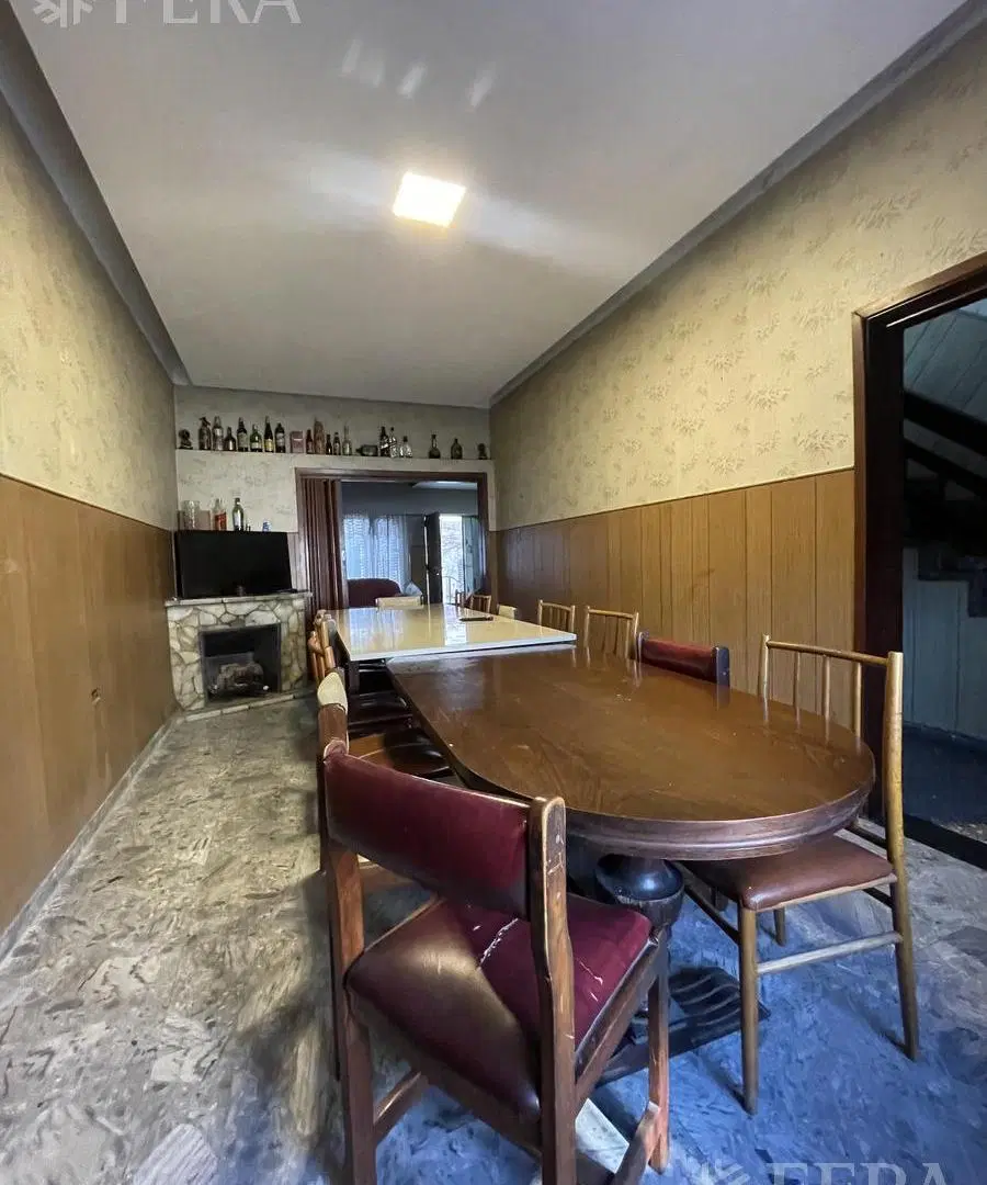 Venta casa 5 ambientes con cochera en Wilde 2