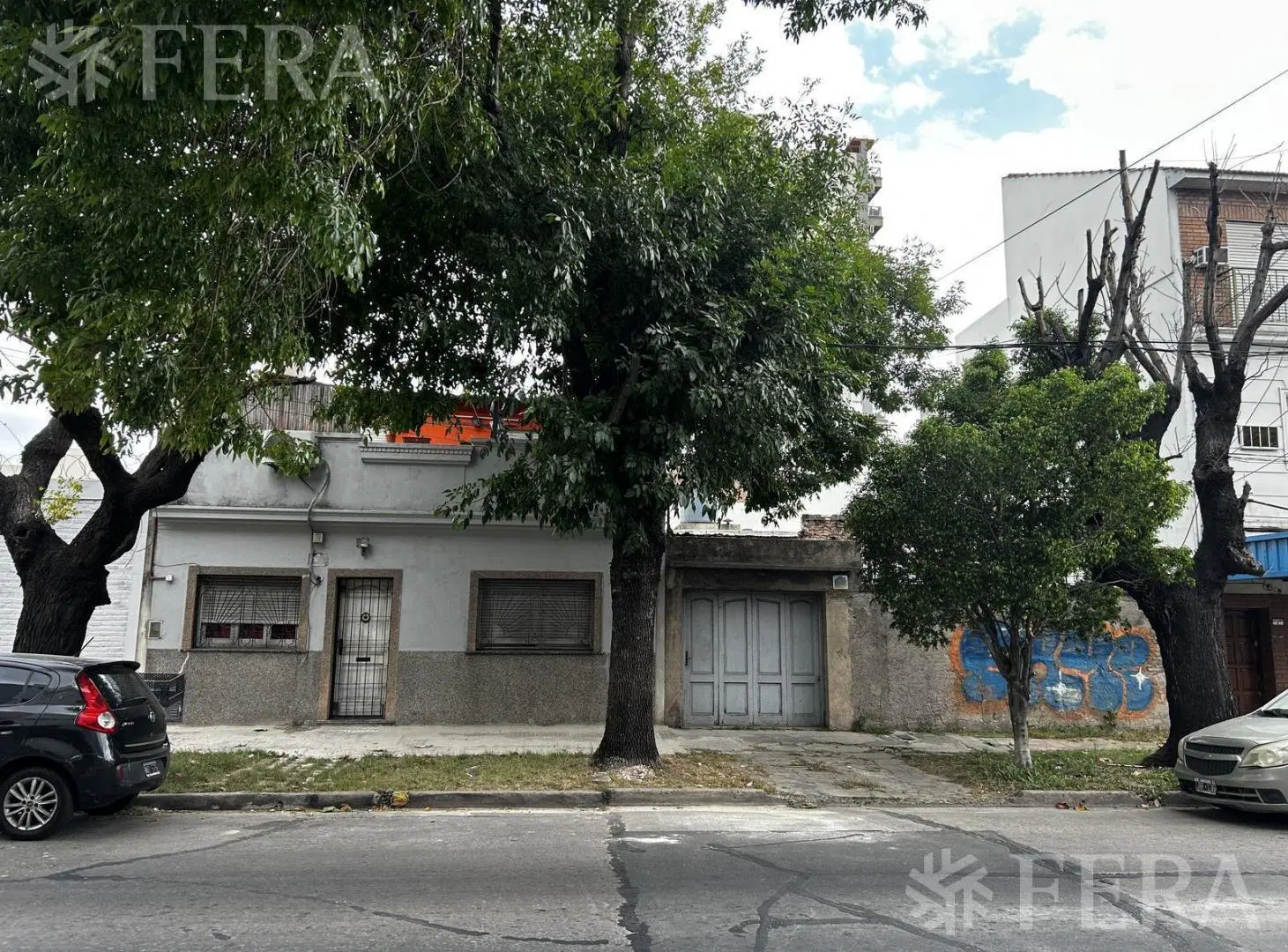 Venta Casa 4 ambientes con cochera y patio en Wilde 5