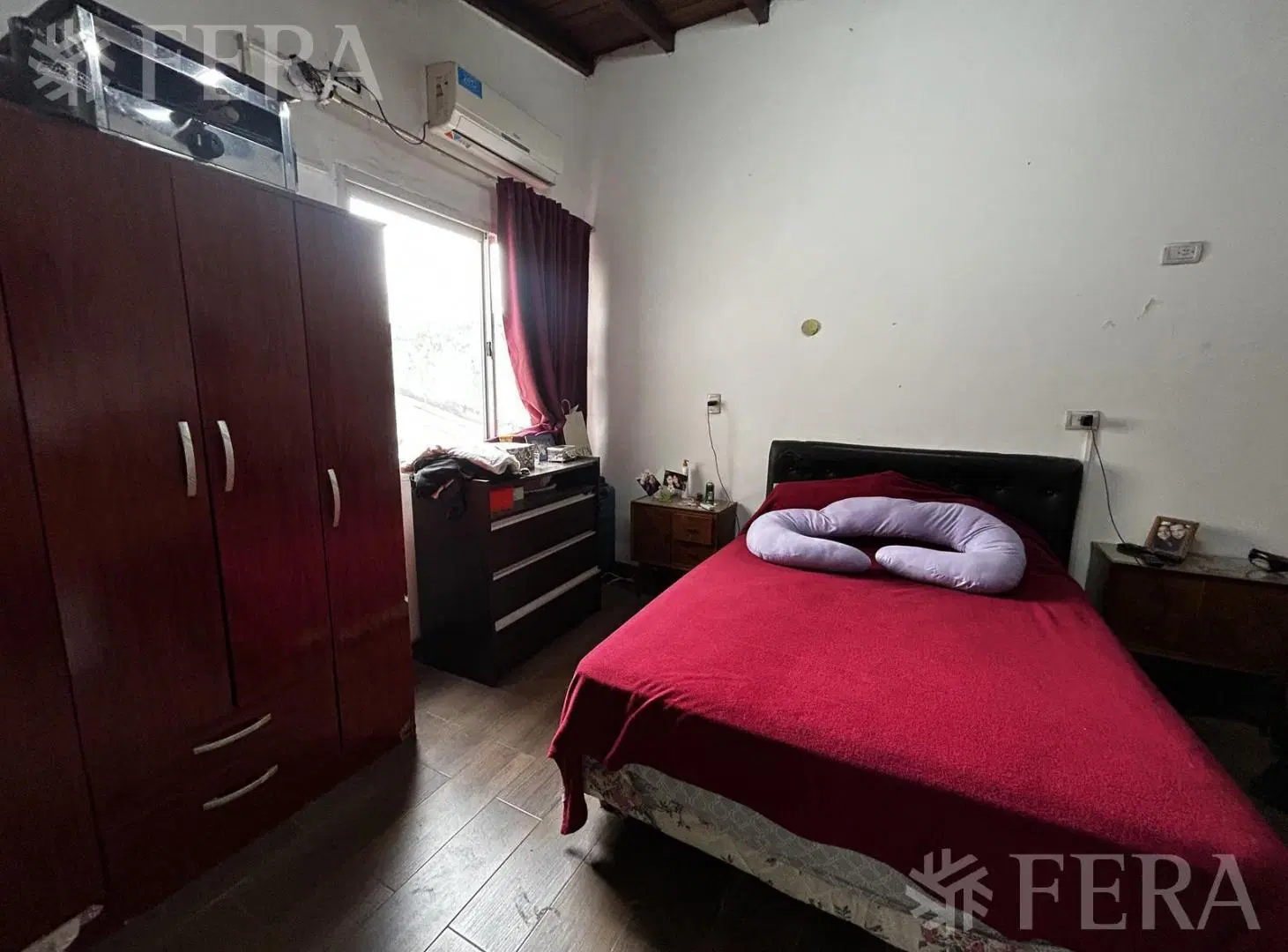Venta Casa 4 ambientes con cochera y patio en Wilde 8