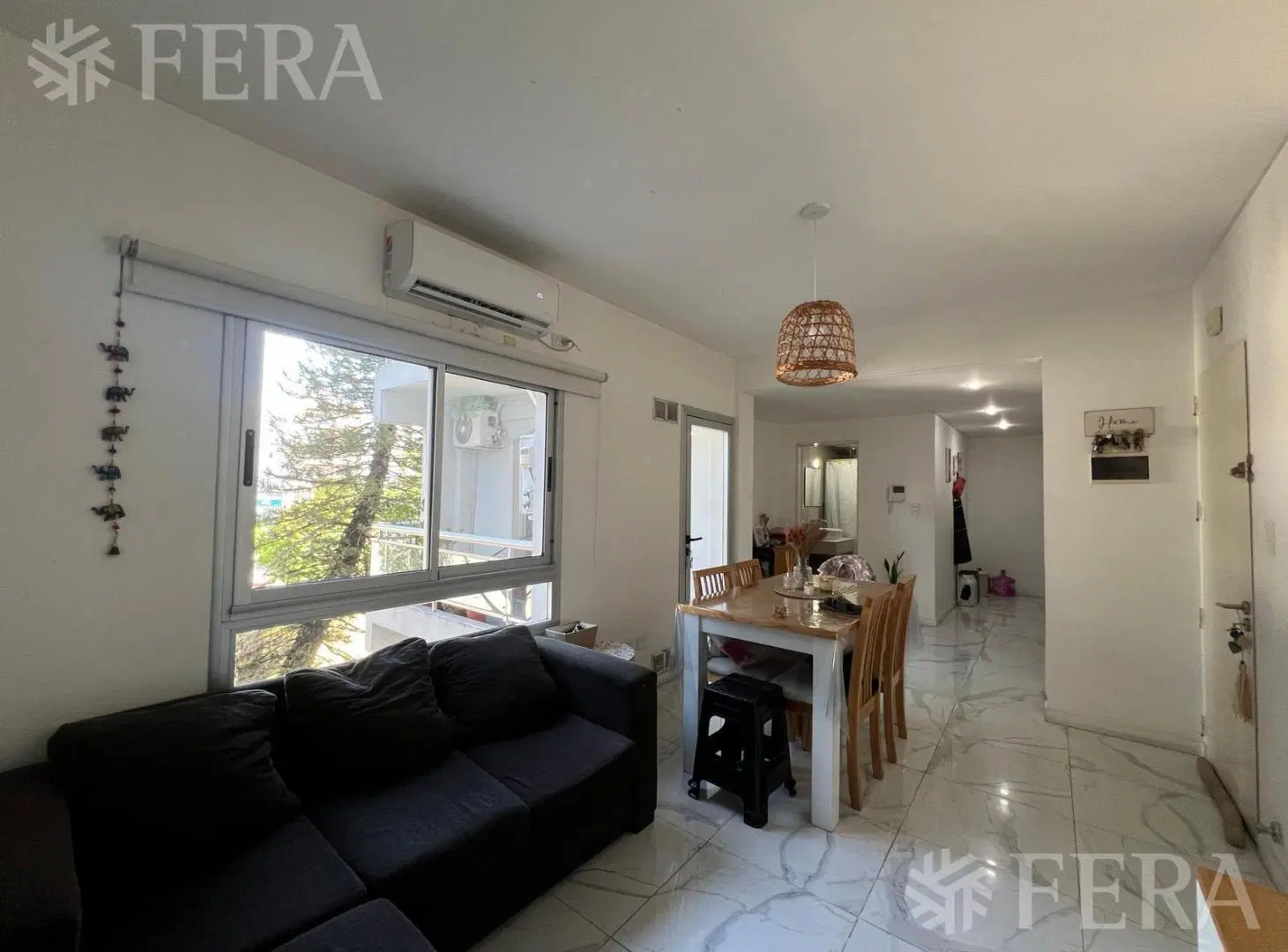 Venta departamento 2 ambientes con balcón en Wilde 4