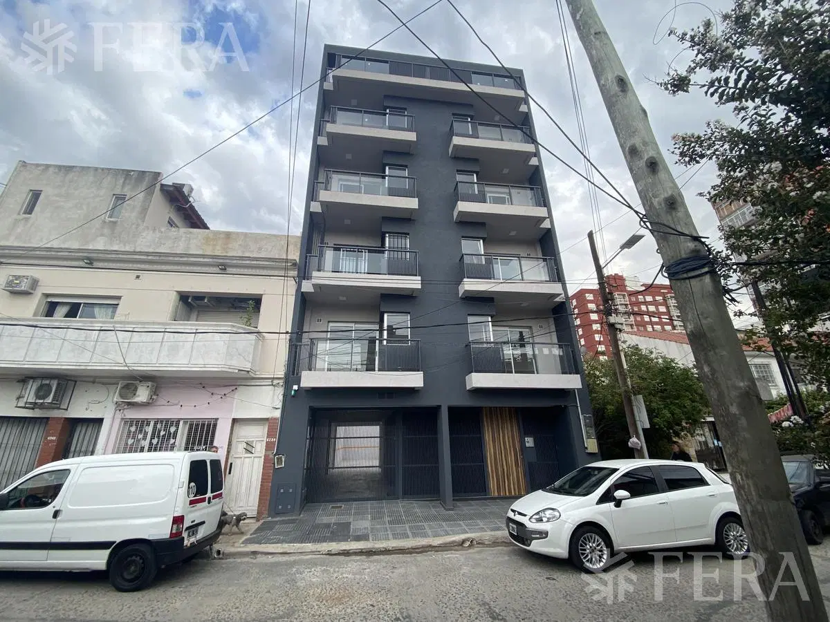 Alquiler Departamento 2 ambientes con balcón en Wilde 3