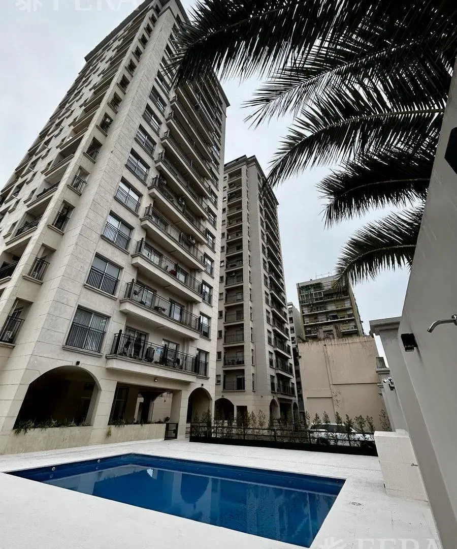 Venta departamento 4 ambientes con dos cocheras en Bernal 2