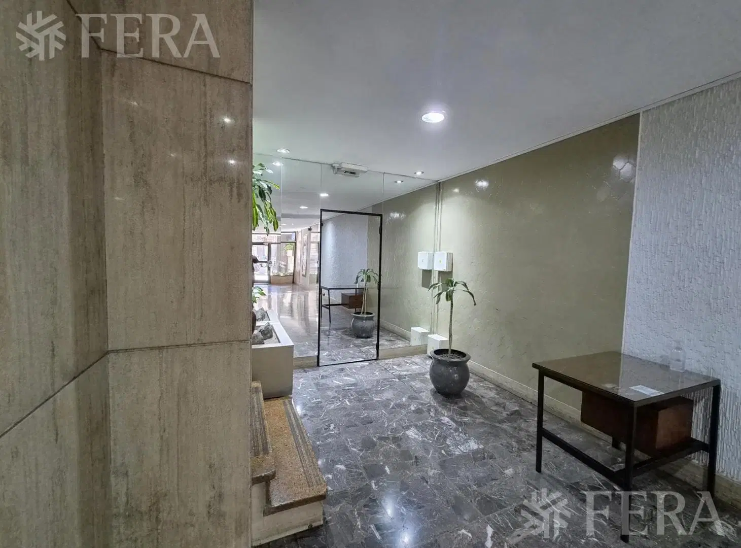 Venta departamento 3 ambientes con balcón y cochera en Parque Patricios 4