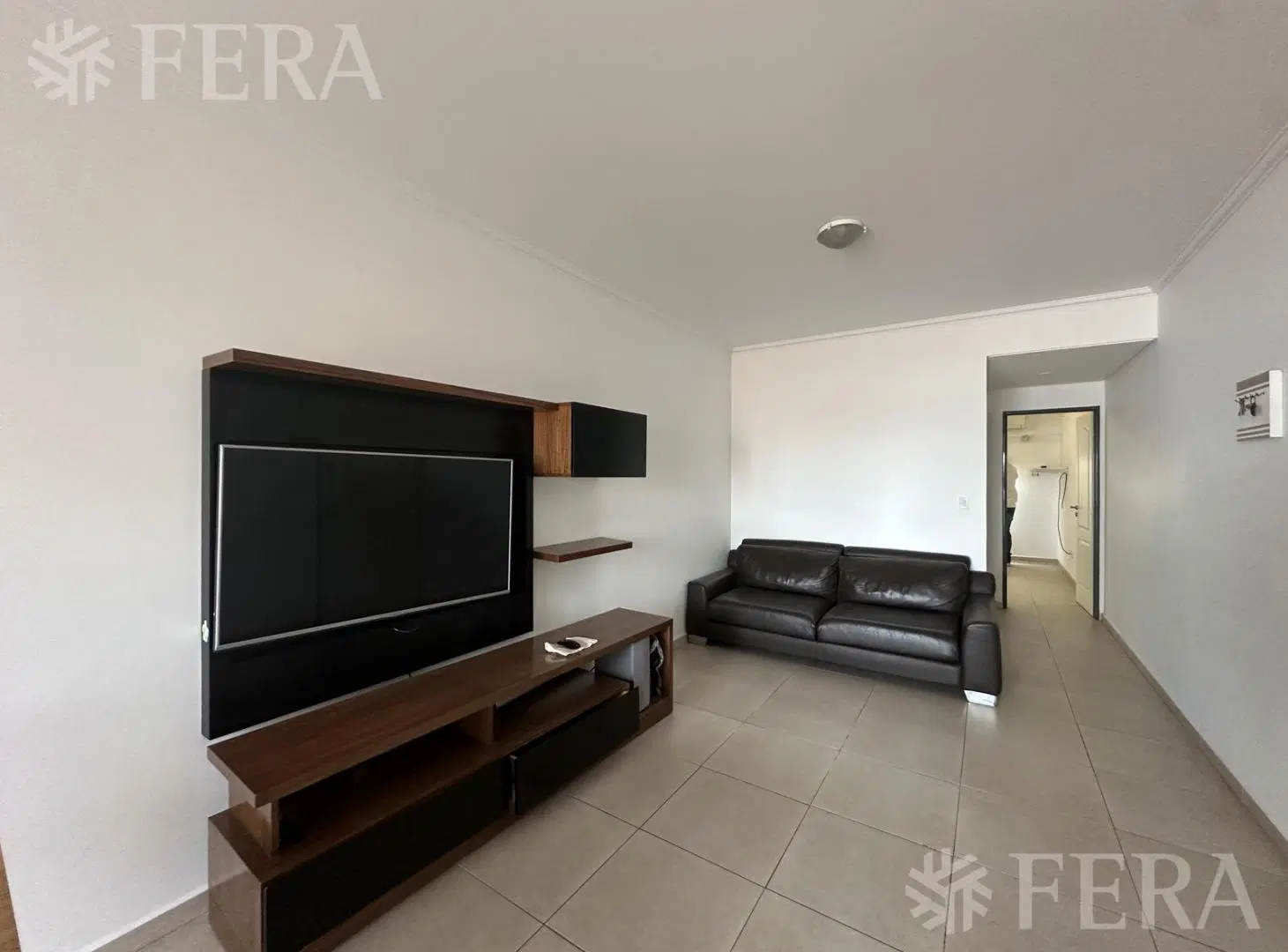 Venta departamento 2 ambientes con balcón en Wilde 1
