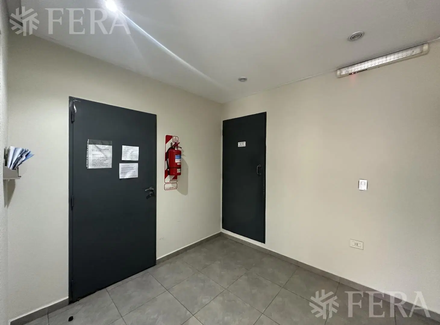 Venta departamento 2 ambientes con balcón en Wilde 3