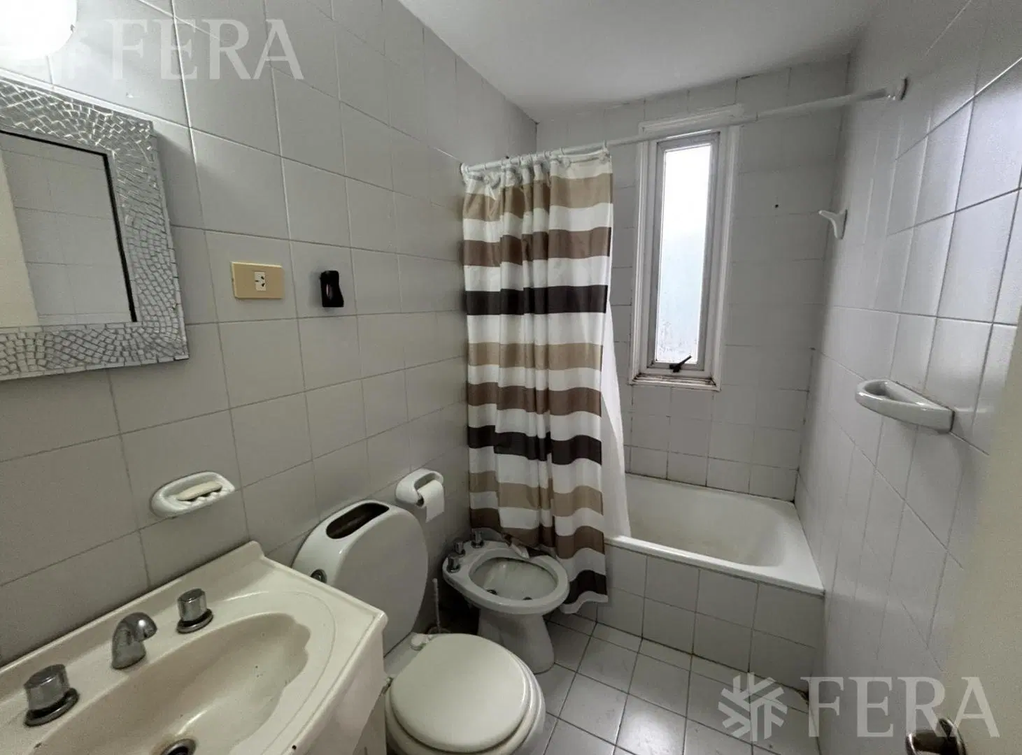 Alquiler Departamento 2 ambientes con balcón en Wilde 8