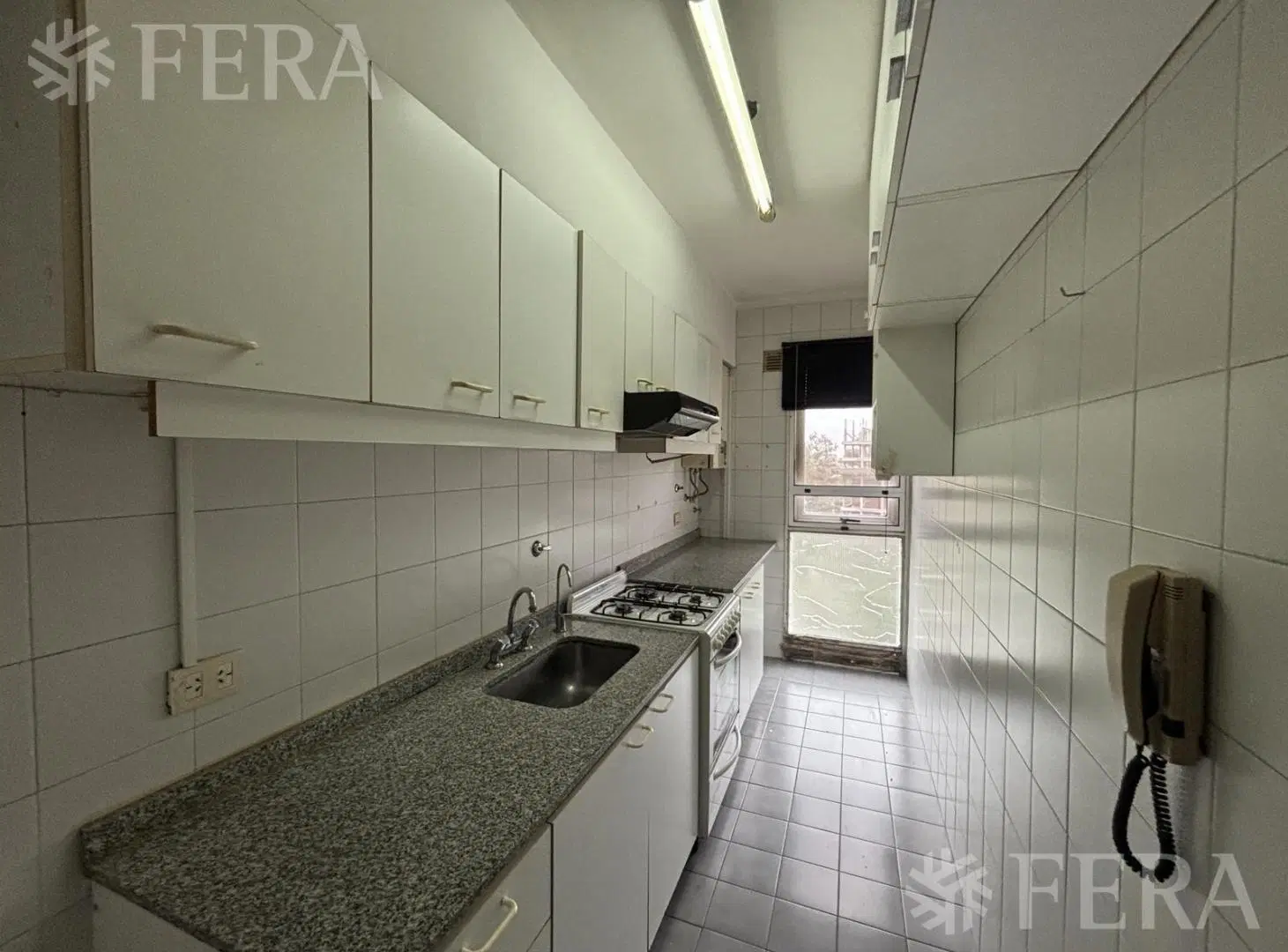 Alquiler Departamento 2 ambientes con balcón en Wilde 4