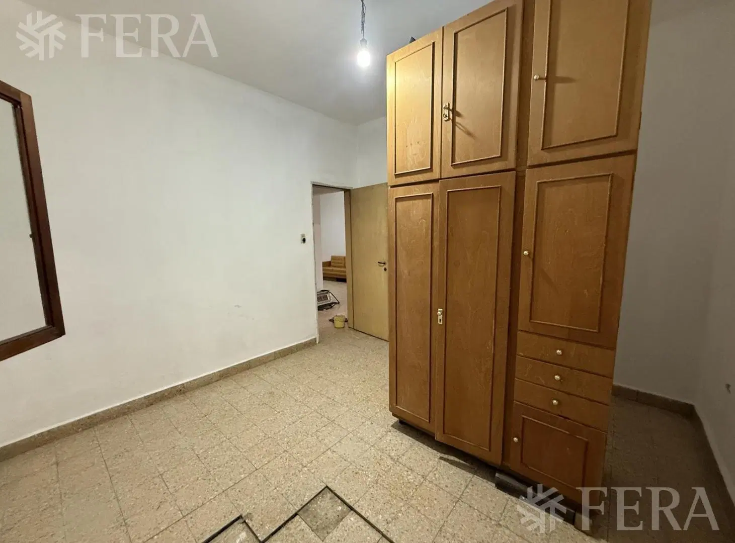 Venta casa de 3 ambientes con local en Wilde 3
