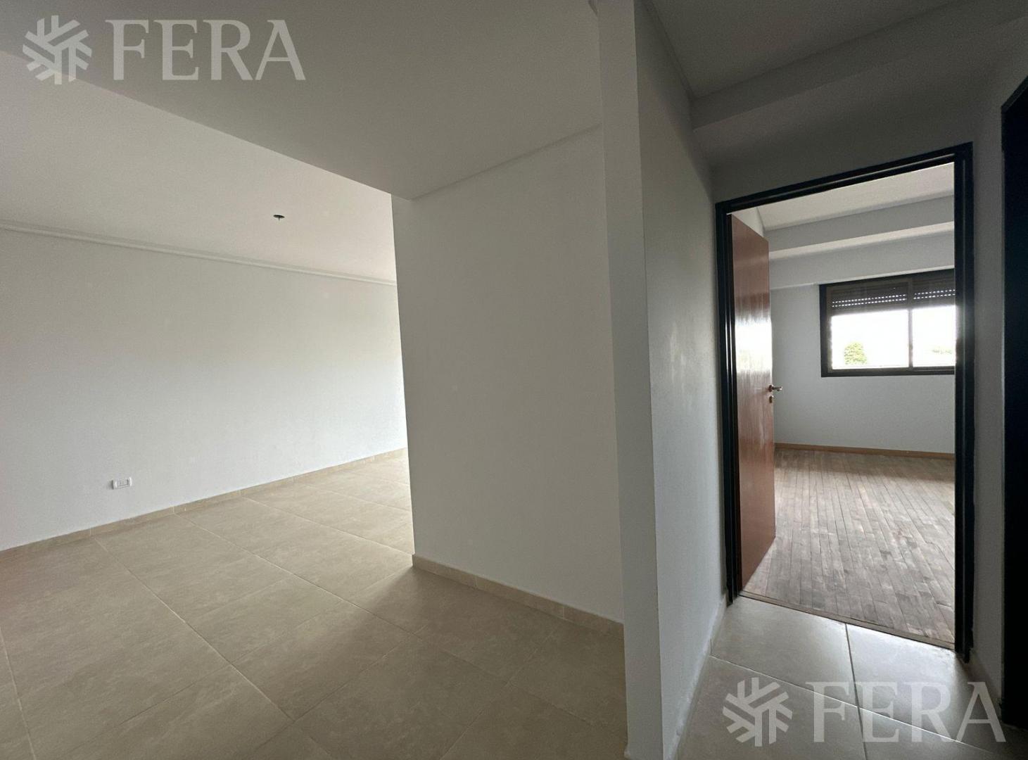 Foto de Venta de departamento 2 ambientes con balcón en Wilde, imagen 2