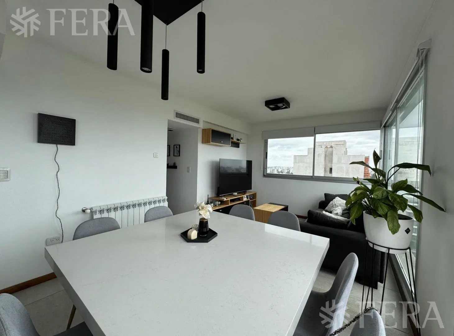 Venta de Departamento 3 ambientes con cochera y balcón en La Plata 1