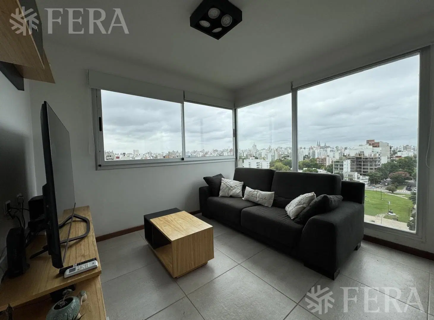Venta de Departamento 3 ambientes con cochera y balcón en La Plata 2