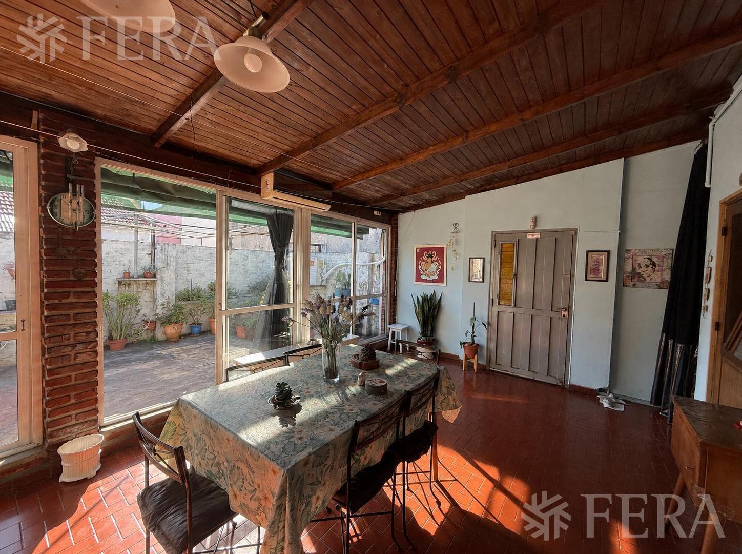 Foto de Venta PH 3 ambientes con patio en Wilde, imagen 2