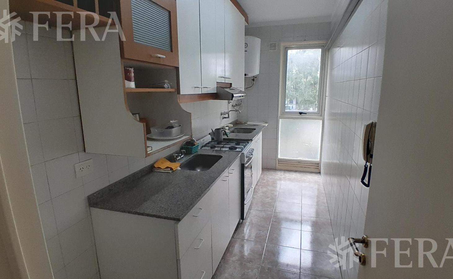 Foto de Alquiler Departamento 3 ambientes con balcón en Wilde, imagen 1