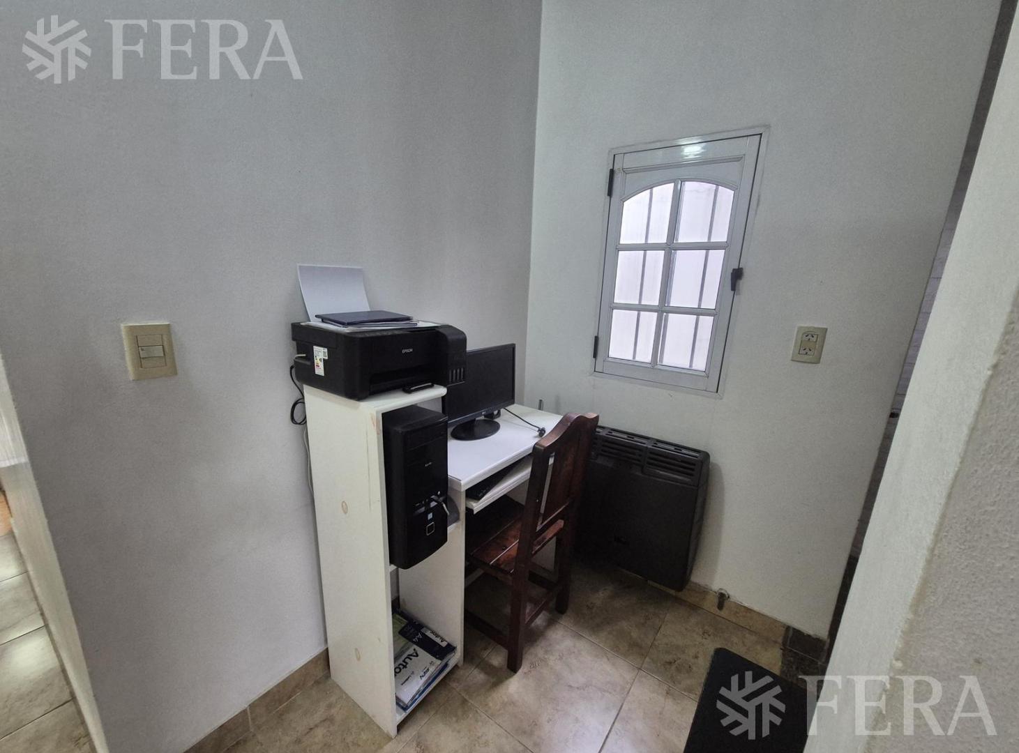 Foto de Venta PH 4 ambientes con cochera en Wilde, imagen 2