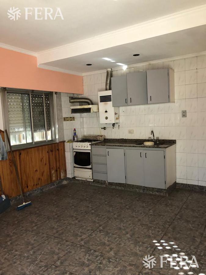Foto de Venta de Departamento tipo casa PH 2 ambientes en Villa Dominico, imagen 2