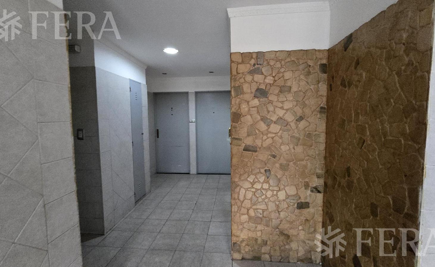 Foto de Venta departamento 3 ambientes con balcón en Lanús Este, imagen 1