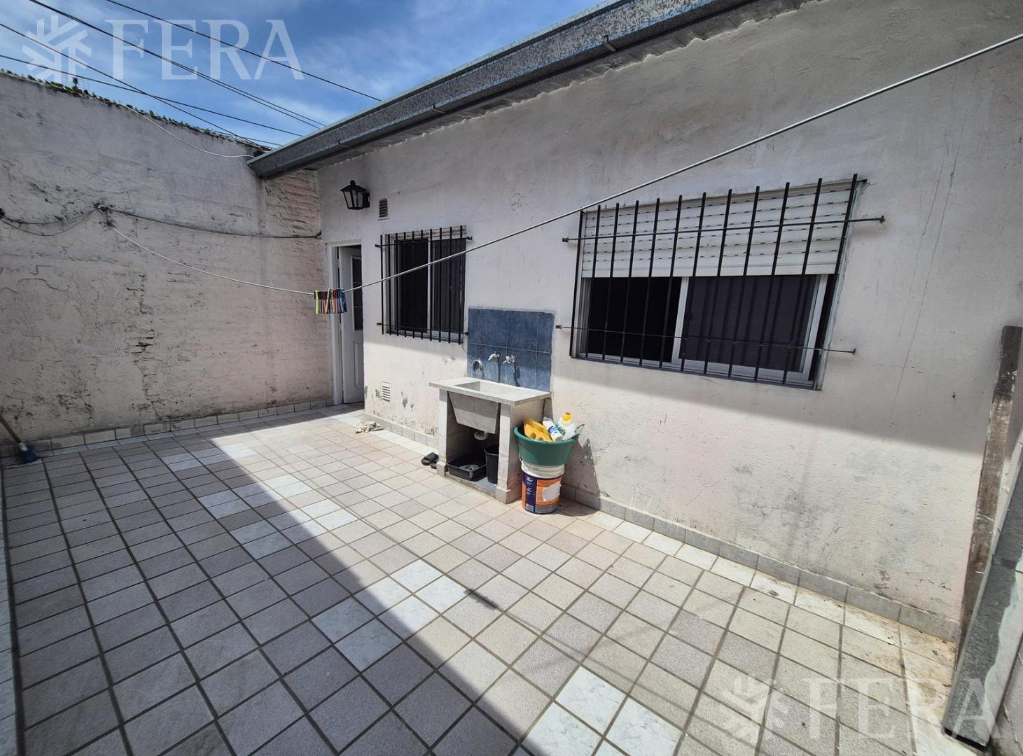Foto de Venta PH 3 ambientes con patio en Bernal Oeste, imagen 5