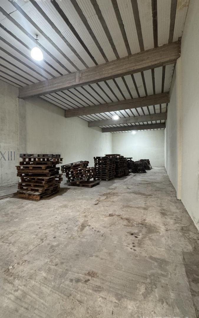 Foto de Venta galpon de 519 m2 en Villa Dominico, imagen 1