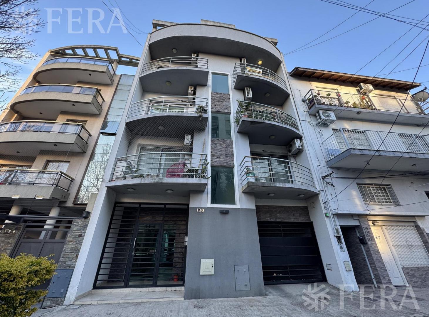 Foto de Venta departamento 2 ambientes con balcón en Bernal Este, imagen 1