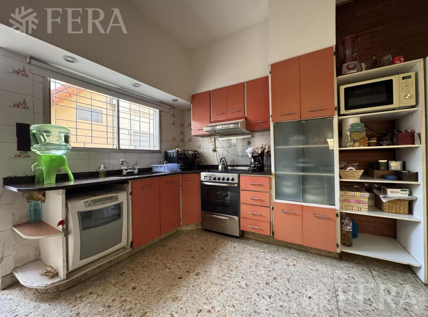 Foto de Venta de Casa 5 ambientes con patio y parrilla en Villa Dominico, imagen 5