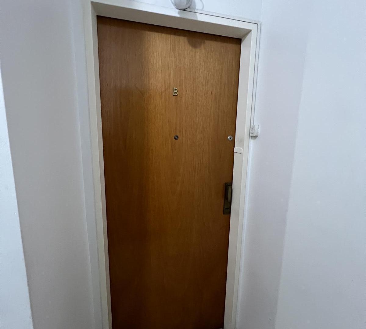 Foto de Venta departamento 3 ambientes con balcón en Wilde, imagen 3
