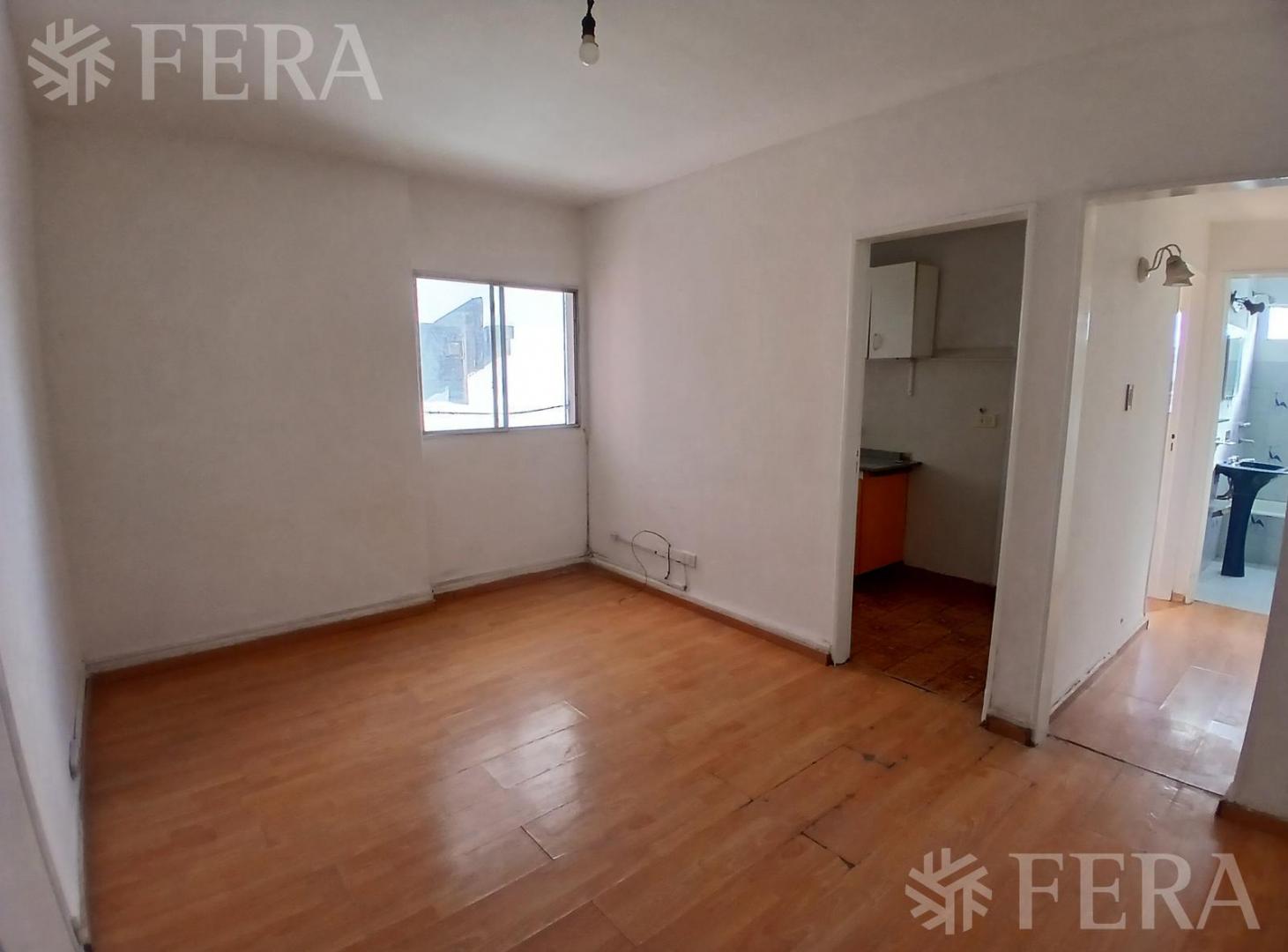 Foto de Alquiler departamento de 2 ambientes Wilde, imagen 1