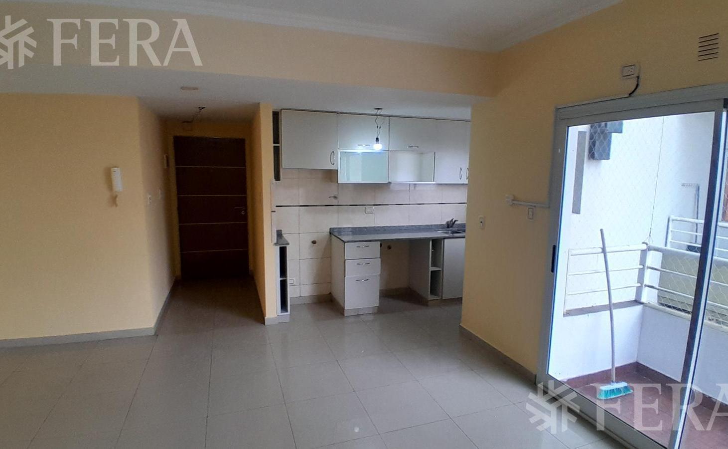 Foto de Alquiler Departamento 2 ambientes con doble balcón en Wilde, imagen 3