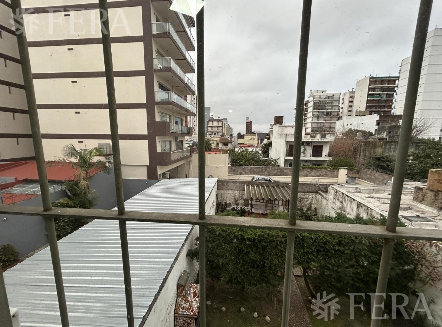 Foto de Venta Departamento 3 ambientes con jardín y parrilla en Wilde, imagen 5