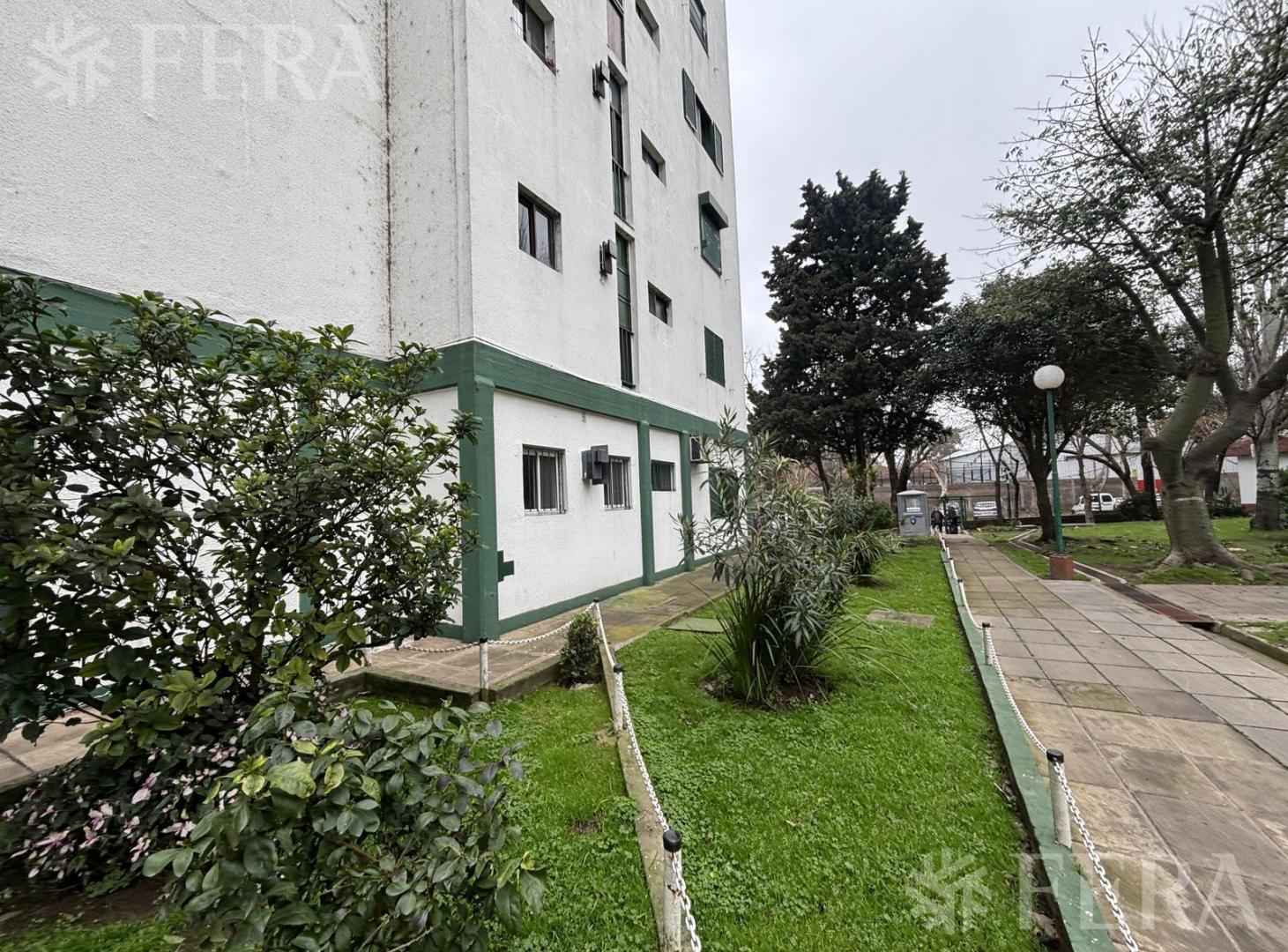 Foto de Alquiler de Departamento 4 ambientes en Wilde, imagen 1
