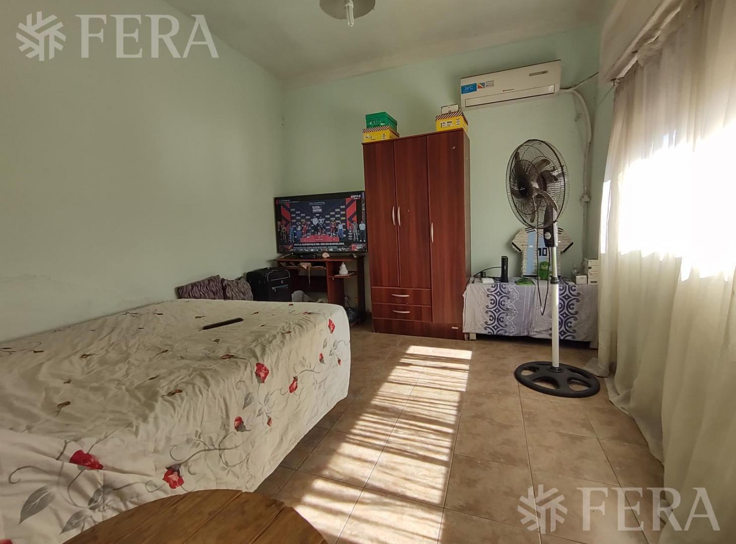 Foto de Venta de PH 2 ambientes con patio en Villa Dominico, imagen 1