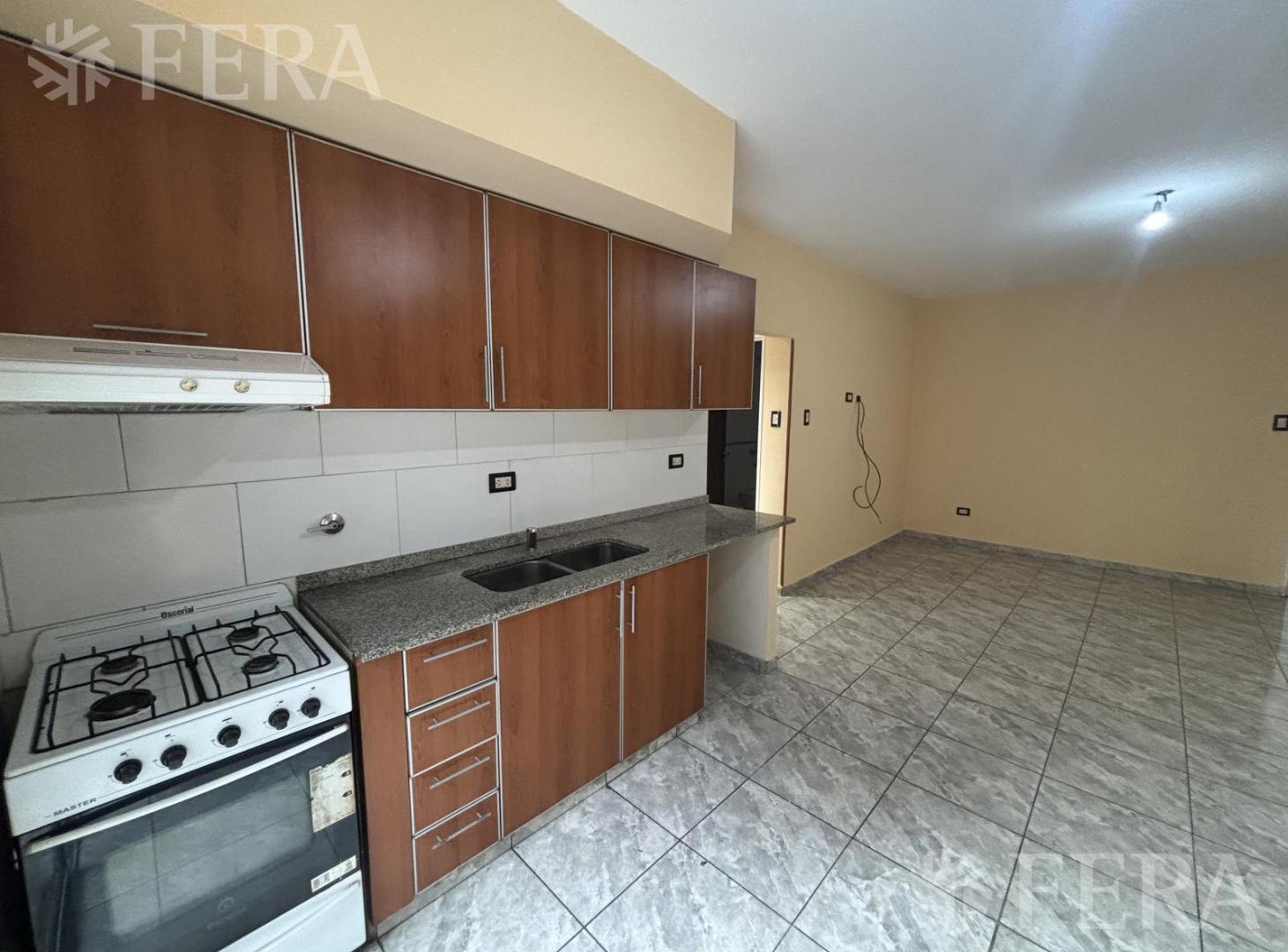 Foto de Alquiler Departamento 2 ambientes con balcón en Wilde, imagen 3