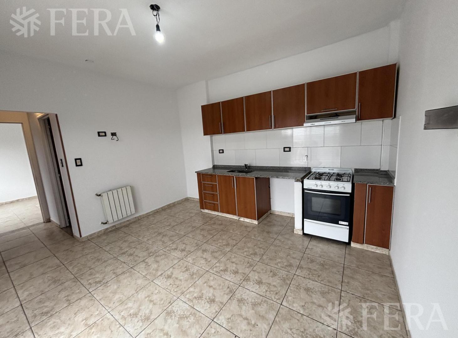 Foto de Alquiler Departamento 2 ambientes con balcón y terraza en Wilde, imagen 2