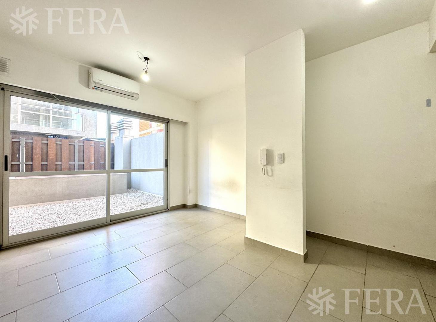 Foto de Venta departamento 2 ambientes con patio en Avellaneda, imagen 2