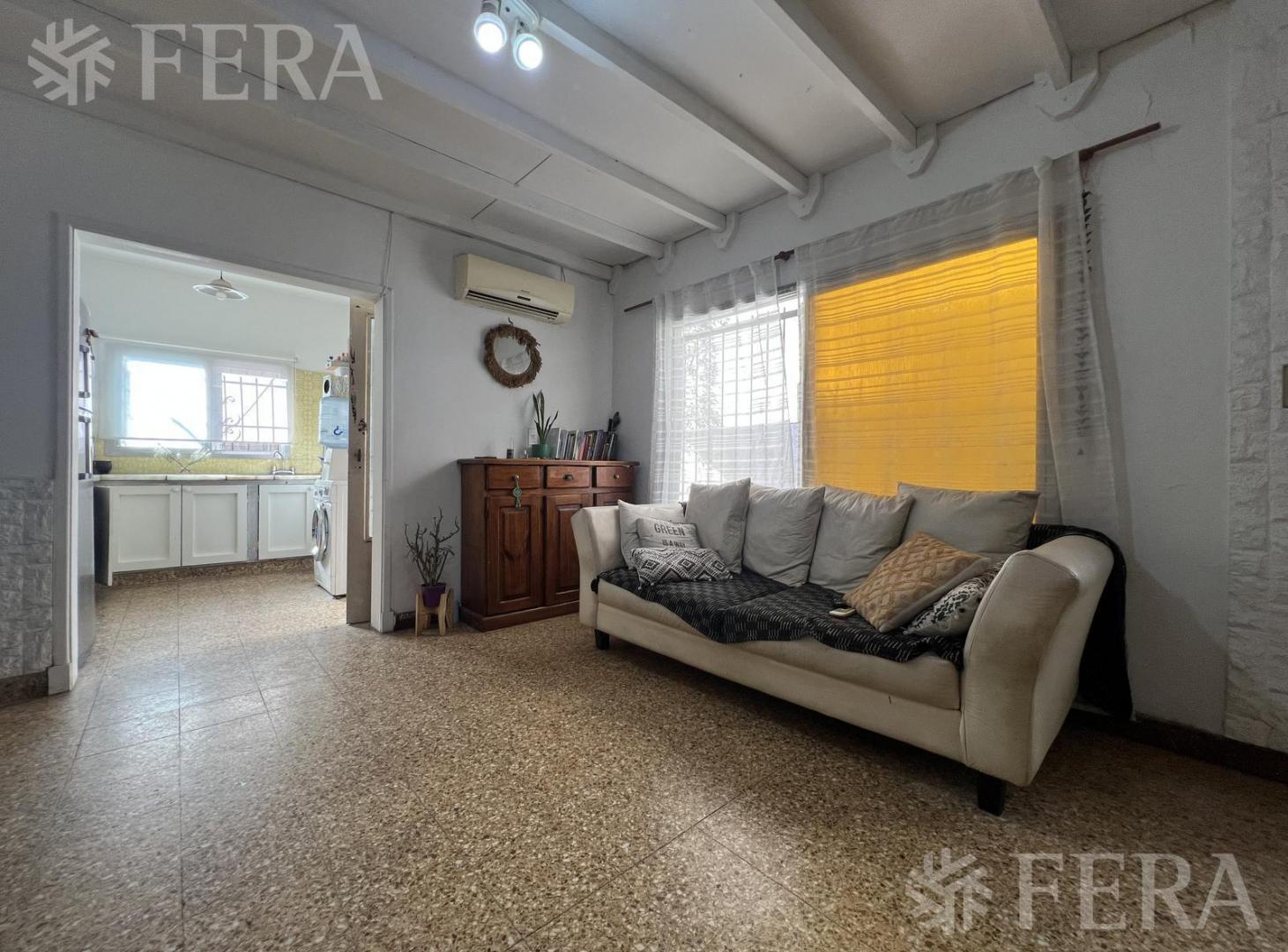 Foto de Venta PH de 3 ambientes con patio en Wilde, imagen 1